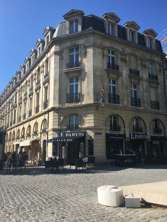 Bedinreims "Burgundy Bottle" 110M2 Exceptional, 4 Chambres Doubles, 2 Bain, Free Park & Wifi, Tout Equipe Eksteriør bilde